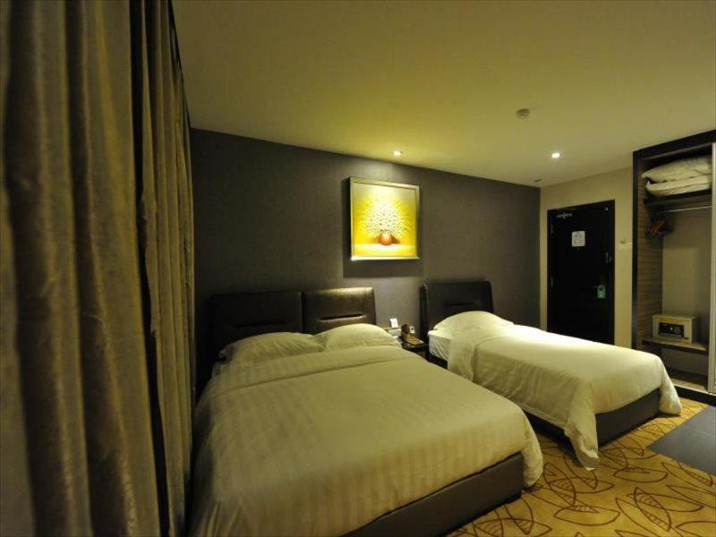 Milano Hotel Kluang Eksteriør billede
