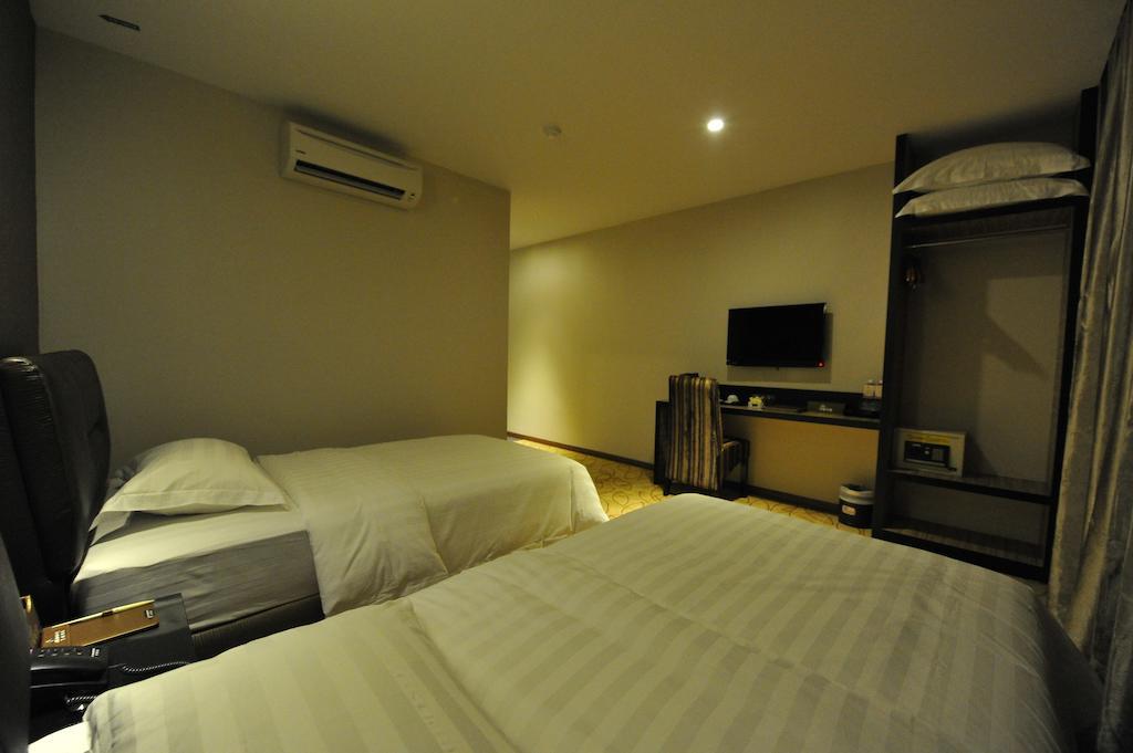Milano Hotel Kluang Værelse billede
